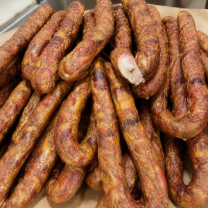 Домашня ковбаса копчена